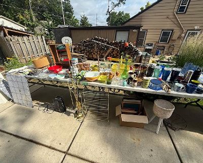 Vintage multifamily garage sale