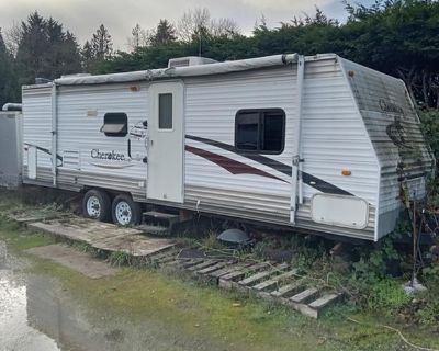 FOR-TRADE: 28ft Cherokee trailer