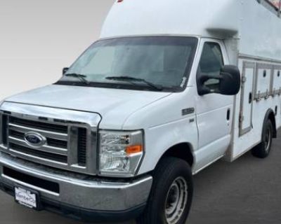 2012 Ford Econoline Commercial Cutaway E-350