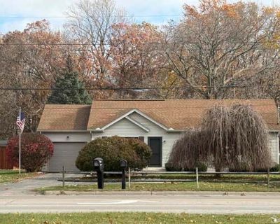 3 Bedroom 2BA 1029 ft Single Family Home For Sale in LAMBERTVILLE, MI