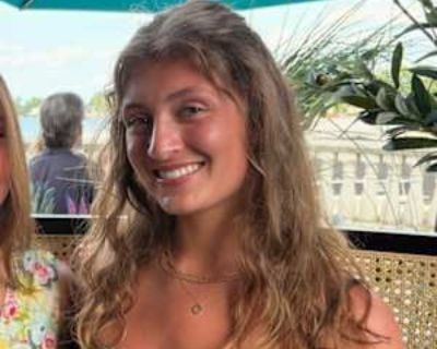 Gabby, 22 years, Female. Looking in: Portsmouth, Rockingham County, NH