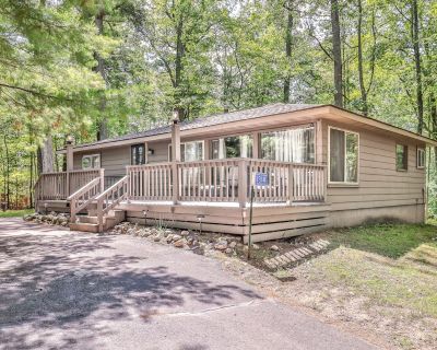3 Bedroom 1BA Retreat Vacation Rental in The Lazy Bear , St. Germain, WI