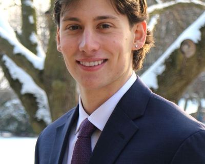 Jason - Needs an Apartment on iROOMit or a Room