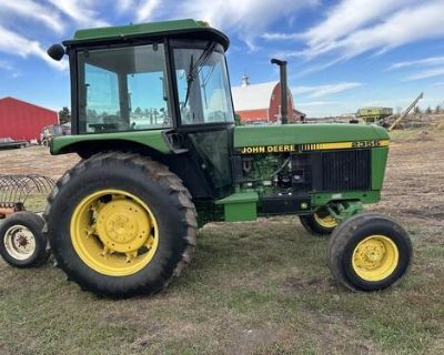 1990 John Deere 2355