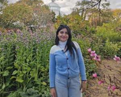 Ashley Ortiz, 21 years, Fema. Looking in: Kill Devil Hills, Dare County, NC