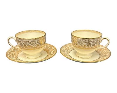 Vintage Wedgwood Gold Florentine Bone China Leigh Shaped Footed Cups and Saucers for Two - 4 Pieces