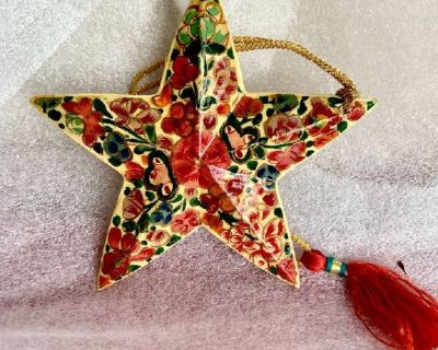 The Ukrainian Star  (Lacquered  Folk Art Ornament)- 4"

*PRICE FIRM - Cash
p/u Bethesda, Md off Old Georgetown Rd near Suburban Hospital/ NIH (1 mile from the Capitol beltway, 2 miles from the NW DC line & Rt 270 spur)
*Mail ONLY within the US mainland

pay for item + shipping/handling ($10+$6- Total=$16) w/
http://www.PayPal.Me/Jeff2644