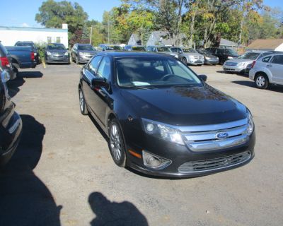 THIS VEHICLE IS AT OUR GROSEBECK AUTO CENTER LOCATION 22755 GROSEBECK HWY, WARREN, 48089 ON THE CORNER OF 9 MILE RD. (586)204-7975 WE TAKE CARE OF YOUR SECRETARY OF STATE NEEDS WITH YOUR PROOF OF INSURANCE OF ANY VEHICLE PURCHASED WITH US. WE NOW ALSO OFFER WARRANTY PROTECTION THROUGH CARS PROTECTION PLUS FOR PURCHASE VIEW OUR ENTIRE WEBSITE AT redskinautosales.com FOR EVEN MORE GREAT DEALS! NE...