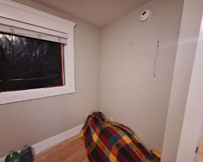 Carolyn (Has a Place). Room in the 3 Bedroom 1BA Property For Rent in Calgary, AB