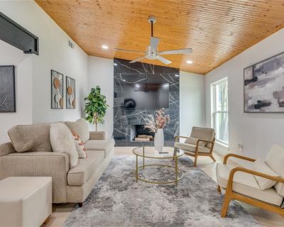 4 Bedroom 3BA 2160 ft Single Family House For Sale in Carrollton, TX