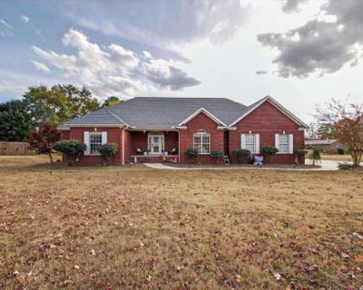 4 Bedroom 3BA 2366 ft Single Family Home For Sale in CLANTON, AL