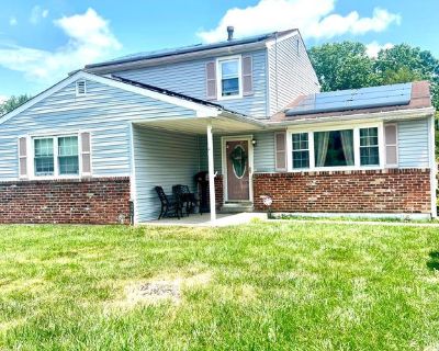 4 Bedroom 2BA 1986 ft Single Family House For Sale in Stratford, NJ