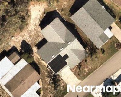 2 Bed 2.0 Bath Foreclosure Property in Lake Wales, FL 33898 - Tamarind Dr