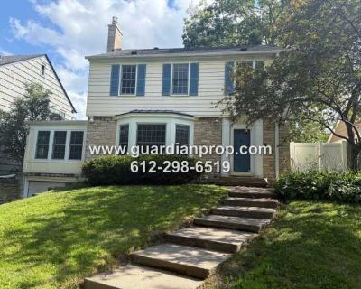 3 Bedroom 1.5BA 1830 ft Pet-Friendly Apartment For Rent in St. Paul, MN