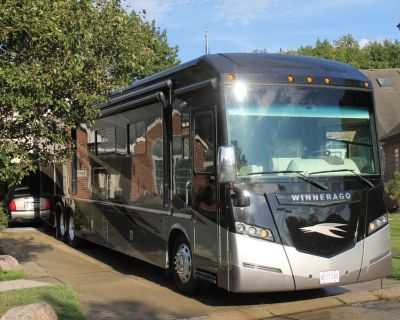 2013 Winnebago Journey 42E