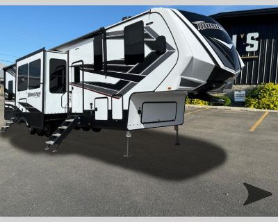 2022 Grand Design Momentum 381M