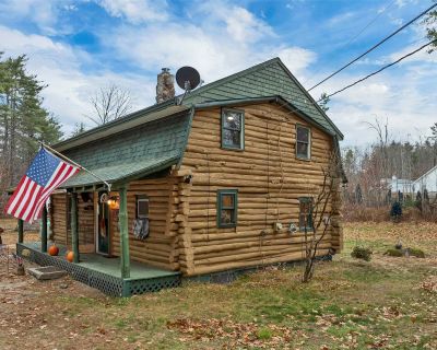 2 Bedroom 1BA 1320 ft Single Family House For Sale in Ossipee, NH