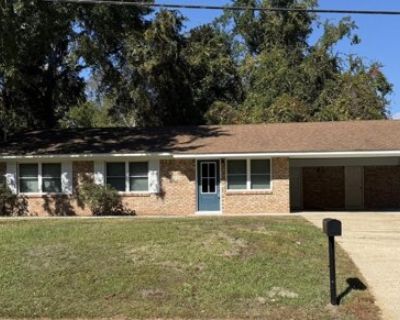 Windsor Porte St, Ocean Springs, Home For Rent