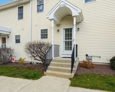 2 Bedroom 2BA 1216 ft Condominium For Sale in PALMER, MA