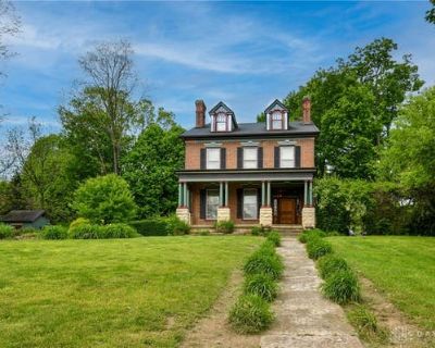 4 Bedroom 2BA 3092 ft Single Family Home For Sale in SPRINGFIELD, OH