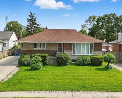 42 Bloomfield Avenue. Rental Period: Unlimited. Available from: ASAP. Spacious 3+2 bedroom detached bungalow for lease in Secord Woods. Large 60 x 147 lot w/ no rear neighbors, backing onto St. Christopher Catholic School. The main floor offers 3 bedrooms, a full bath, a bright living space + kitchen. Separate side entrance to fully finished lower level w/ 2 bedrooms, 1 bath, 2nd kitchen & livi...