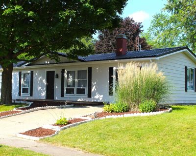 3 Bedroom 1BA 1248 ft Single Family House For Sale in Angola, IN