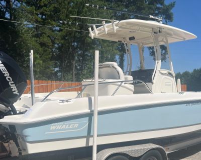 2015 Boston Whaler 270 Dauntless