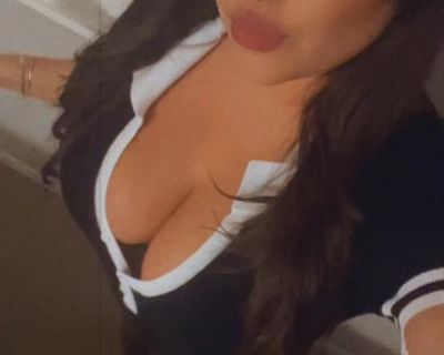 Female Seeking Room in Oakland, California