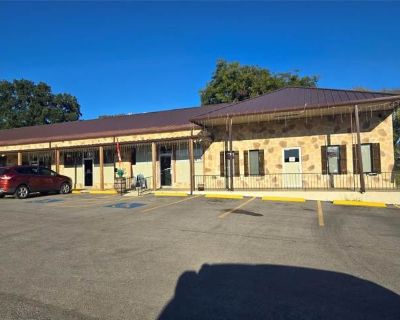 1 Bedroom 1BA 0 ft Furnished Apartment For Rent in Grand Saline, TX