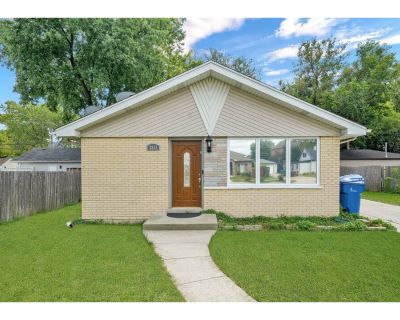 3 Bedroom 1BA 1500 ft² Residential For Sale in Oak Lawn, IL