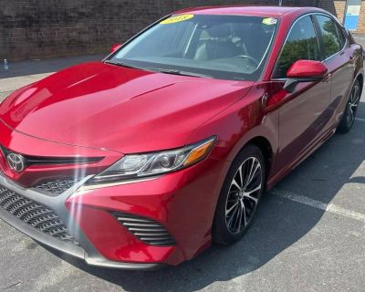 Used 2018 Toyota Camry SE