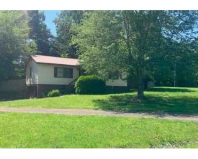 2 Bed 1 Bath Preforeclosure Property in Benton, KY 42025 - Green Acres Ln