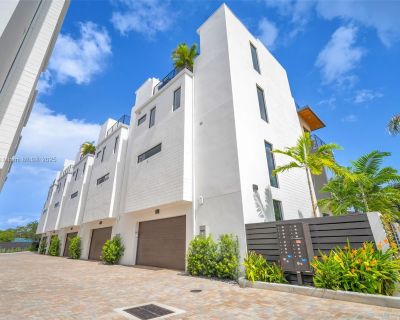 3 Bedroom 3BA 2064 ft Townhouse For Rent in Fort Lauderdale, FL