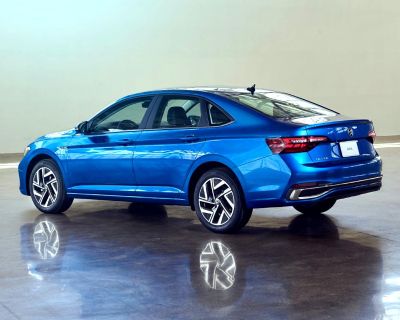 2023 Volkswagen Jetta SE Auto