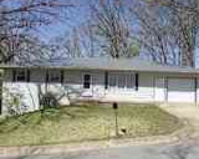 3 Bedroom 3BA Pet-Friendly House For Rent in Waynesville, MO 21675 Sable Rd