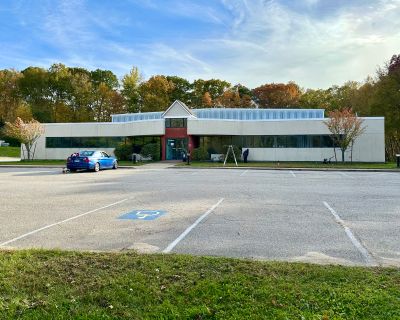 2000 ft Commercial Property For Rent in Norwich, CT
