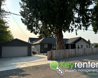 5 Bedroom 2.5BA 3,100 ft Pet-Friendly House For Rent in Tacoma, WA