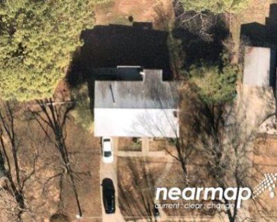 3 Bed 2.0 Bath Bankruptcy Property in Pleasant Grove, AL 35127 - 13th St