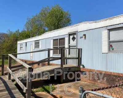 2 Bedroom 1BA 720 ft Pet-Friendly Apartment For Rent in Powdersville, SC