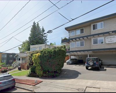 3 Bedroom 2BA 1800 ft Apartment For Rent in Seattle, WA