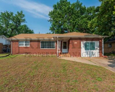 4 Bedroom 2BA 1515 ft Pet-Friendly Apartment For Rent in Haysville, KS