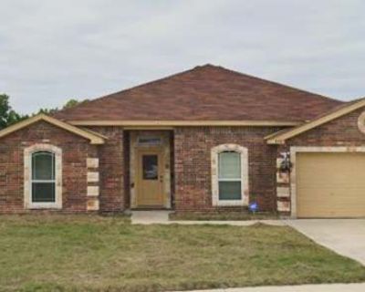 5 Bedroom 2.5BA 2500 ft Pet-Friendly Apartment For Rent in Copperas Cove, TX