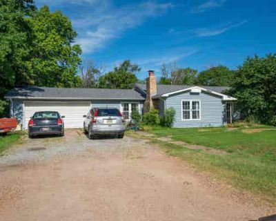 4 Bedroom 2BA 1604 ft Single Family Home For Sale in HAYSVILLE, KS