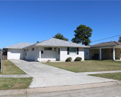 4013 Newlands St. Wonderful 3 bedroom, 2 bath home with a bonus room that could be used as a office, craft room, or even a extra bedroom. Right in the heart of Metairie. Large backyard with shed and large, covered outdoor porch. Located on a dead end street with long driveway. Laundry room with new washer and dryer. Living room has large, mounted tv. Pet friendly! $2400 in rent due by the 3rd e...