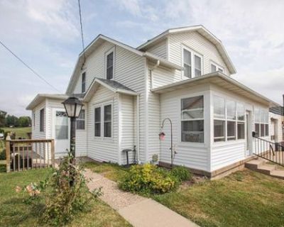 4 Bedroom 2BA 1472 ft Single Family House For Sale in Kieler, WI