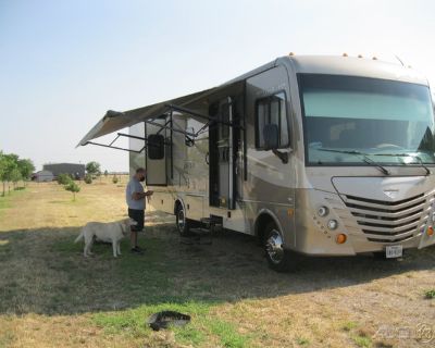 2015 Fleetwood Storm 30L Class A RV