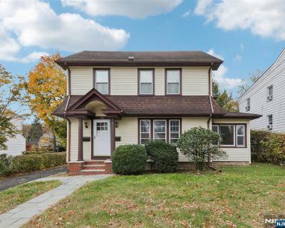 3 Bedroom 1BA Single Family House For Rent in Ridgewood, NJ