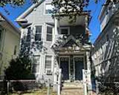 5 Bedroom 2BA 1700 ft² House For Rent in New Haven, CT 766 Winchester Ave