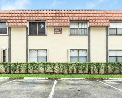 2 Bedroom 2BA 754 ft Apartment For Rent in Pembroke Pines, FL