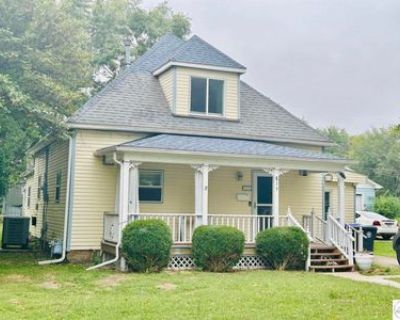 4 Bedroom 2BA 1293 ft Single Family House For Sale in Sedalia, MO